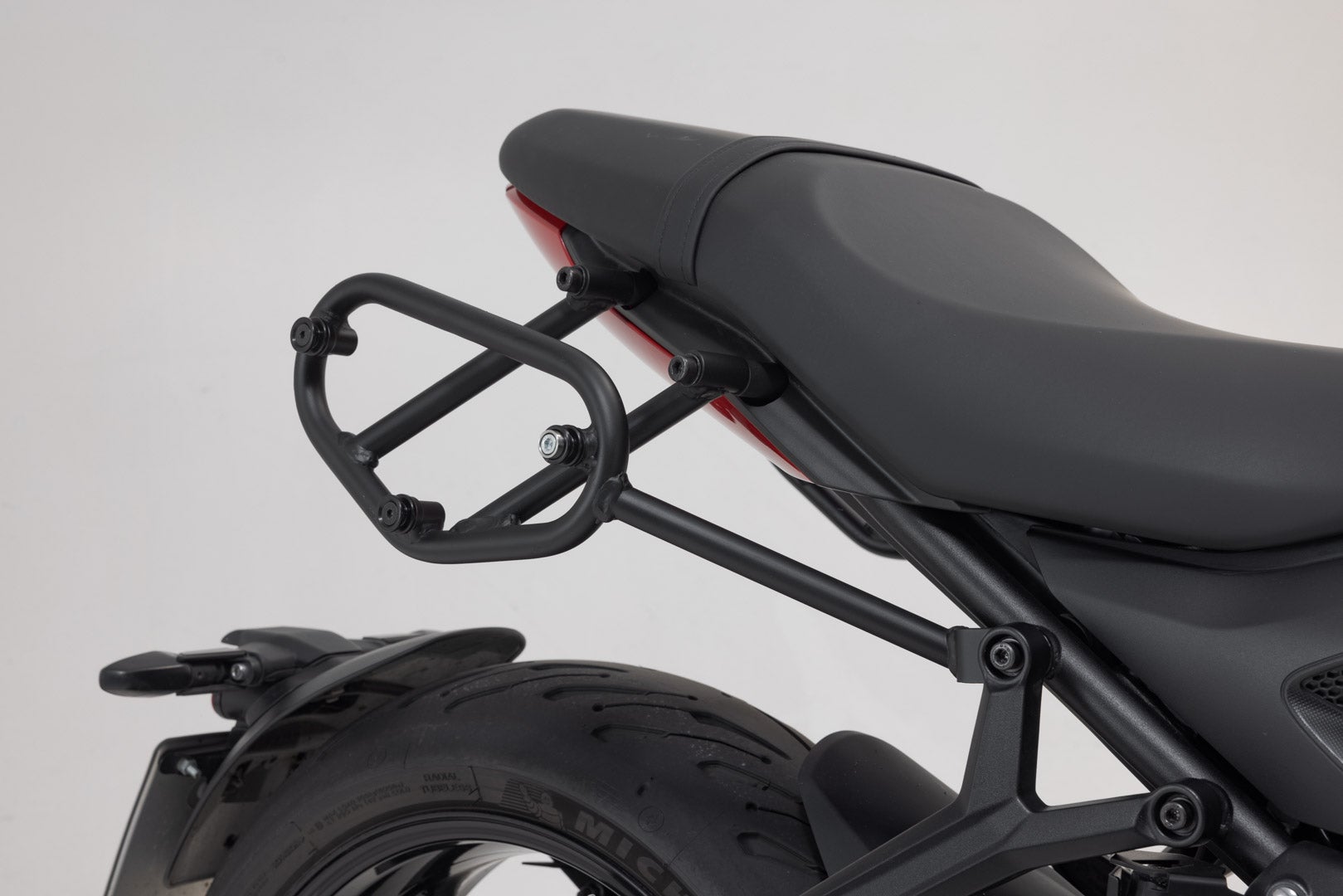 SW-Motech URBAN ABS side case system - 2x 16,5 l. Triumph Trident 660 (21-25). Rysunek 4