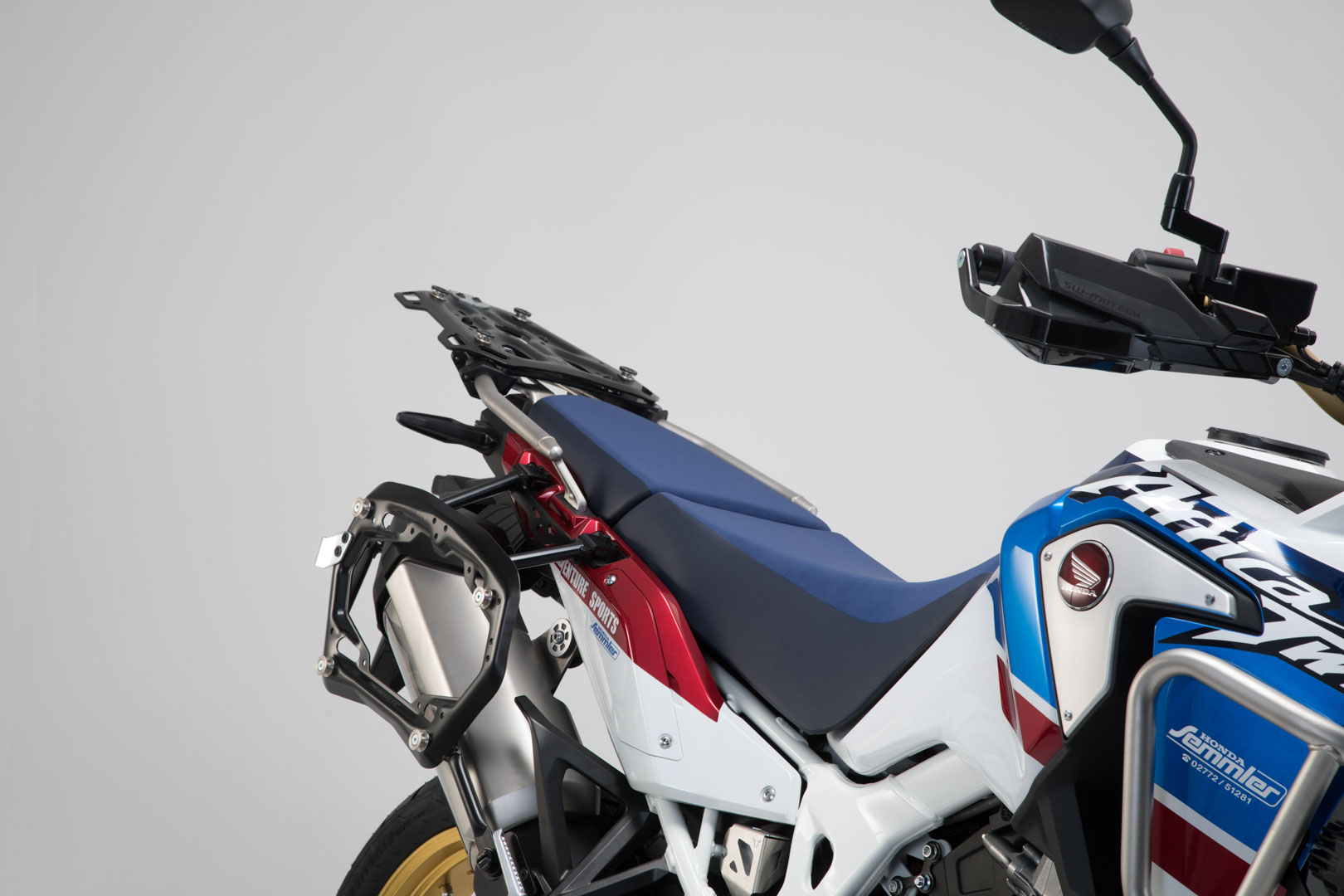 Sistem de carcasă din aluminiu SW-Motech TRAX ADV - Negru. 45/37 l. CRF1000L / Adv Sports (18-). Figura 4