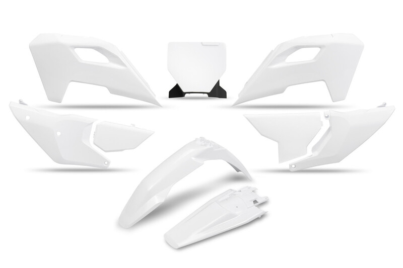 UFO Plastic Kit-image-871616983