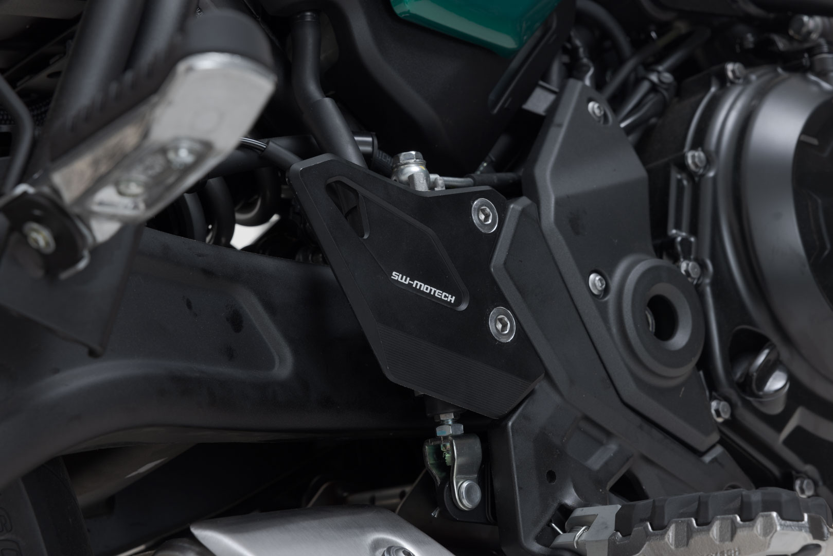 SW-Motech Heel guard - Negru. Kawasaki Z650RS (21-). Figura 5