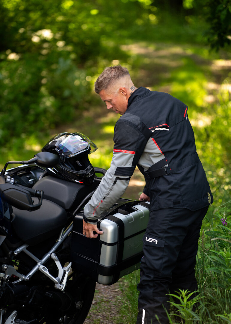 Lindstrands Sylarna waterproof Motorcycle Textile Jacket black/light grey 60 Figure 5