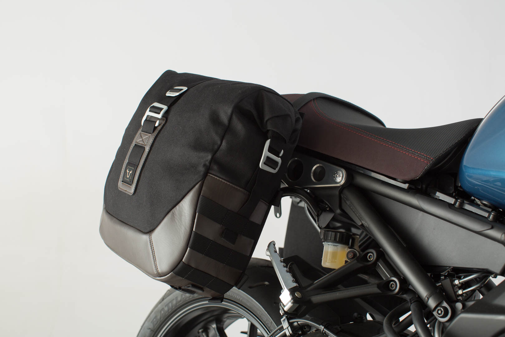 SW-Motech Legend Gear cu geantă laterală LC - Yamaha XSR900 (15-21). Figura 2