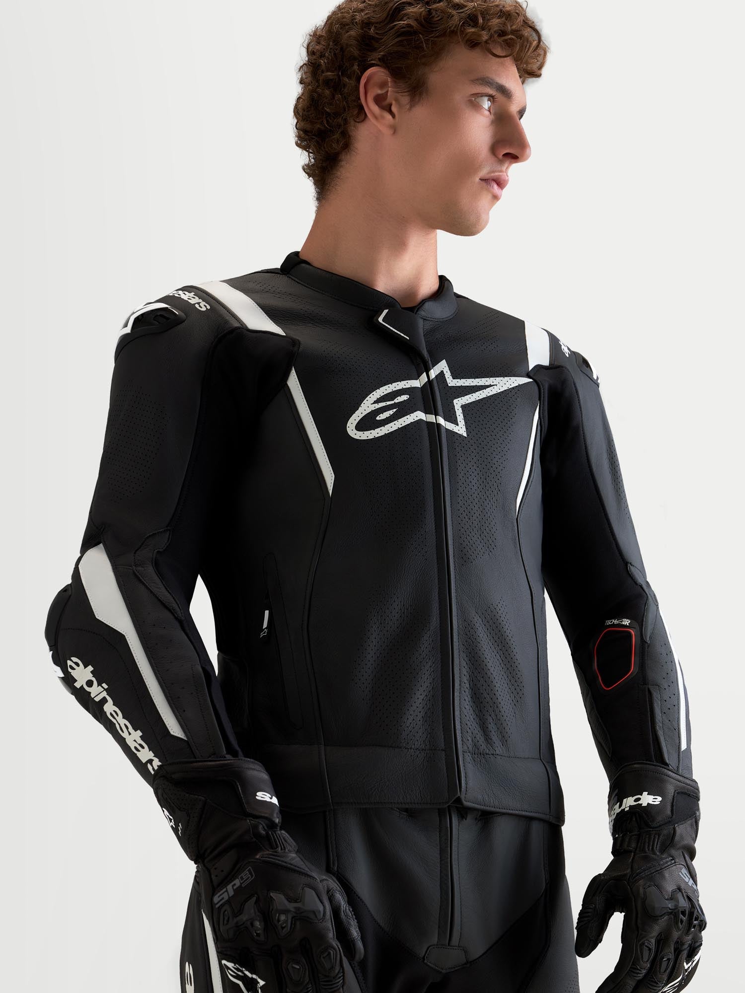 Alpinestars Missile V3 Two Piece Motorcycle Leather Suit black/white 50 Figure 8