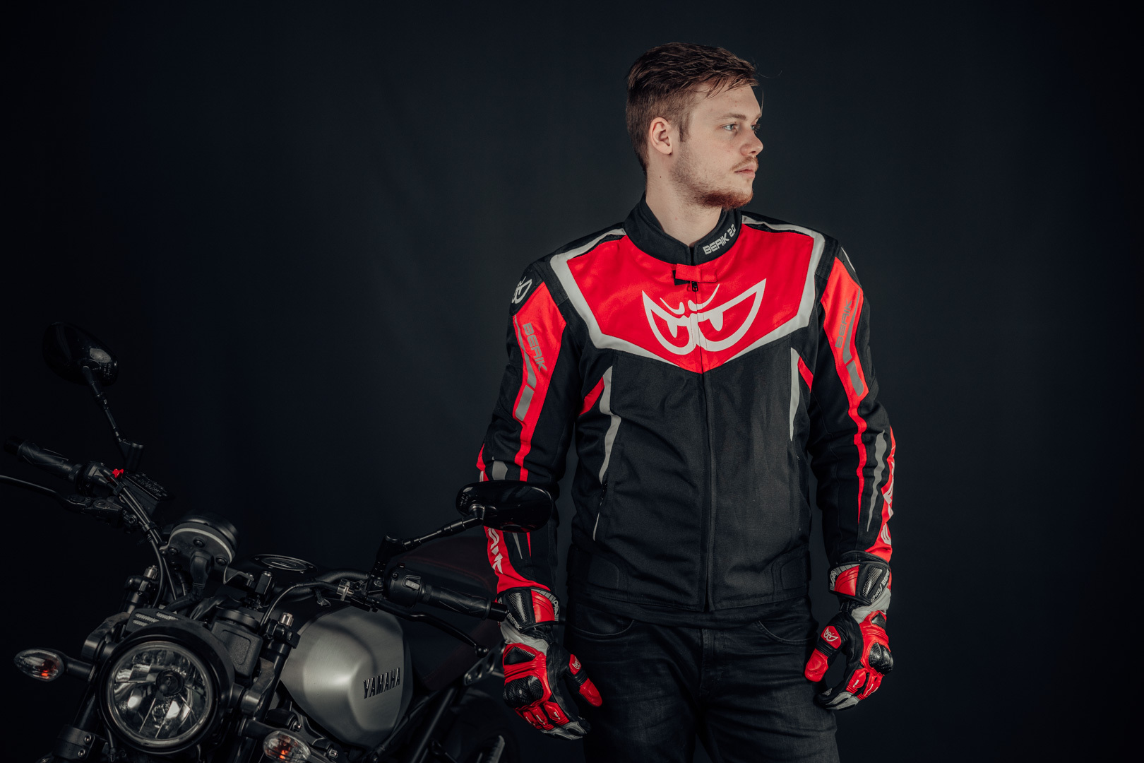 Berik Bad Eye Waterproof Motorcycle Textile Jacket black/white/red 52 Figure 3