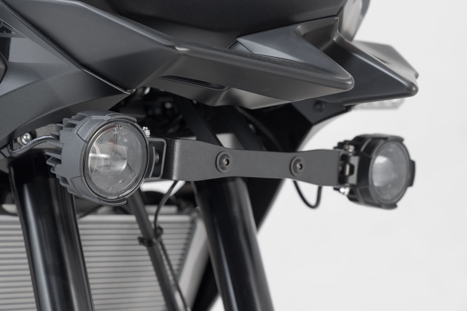 Suporturi pentru lumini SW-Motech - Negru. Kawasaki Versys 650 (21-). Figura 3