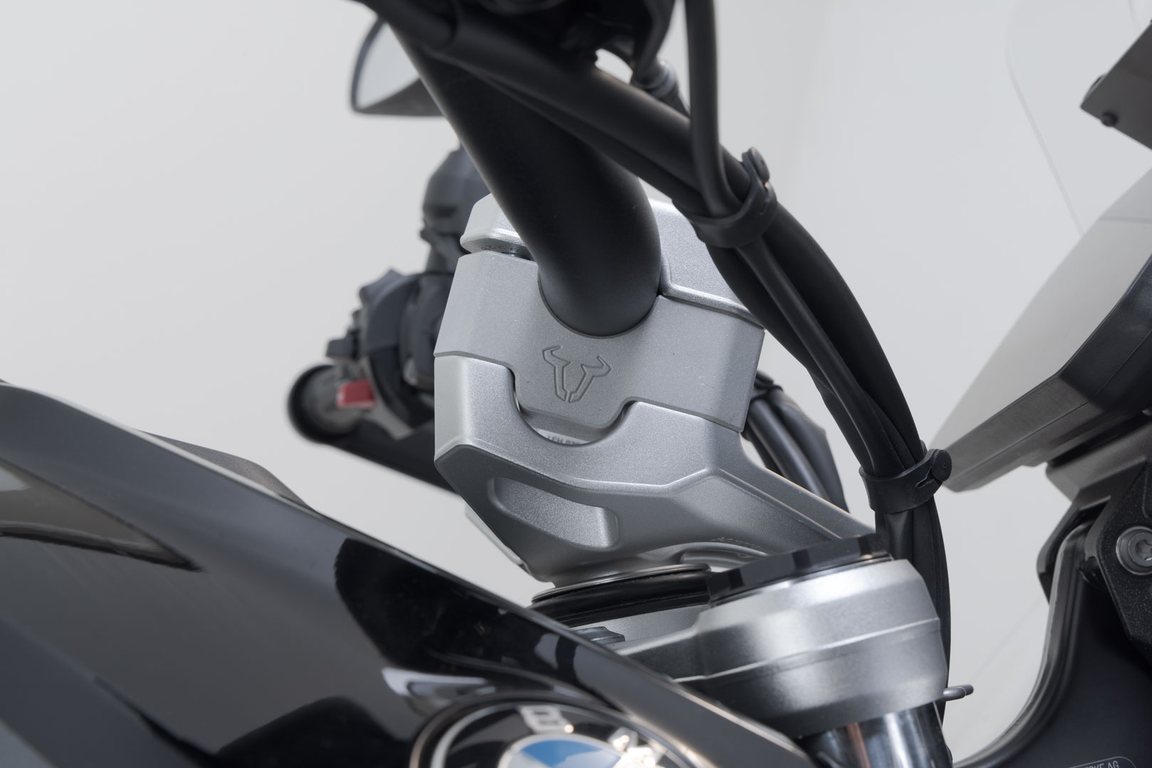 Ridicător de bară SW-Motech - H=30mm. Argintiu. BMW R 1300 GS (23-)/Adv (24-). Figura 2
