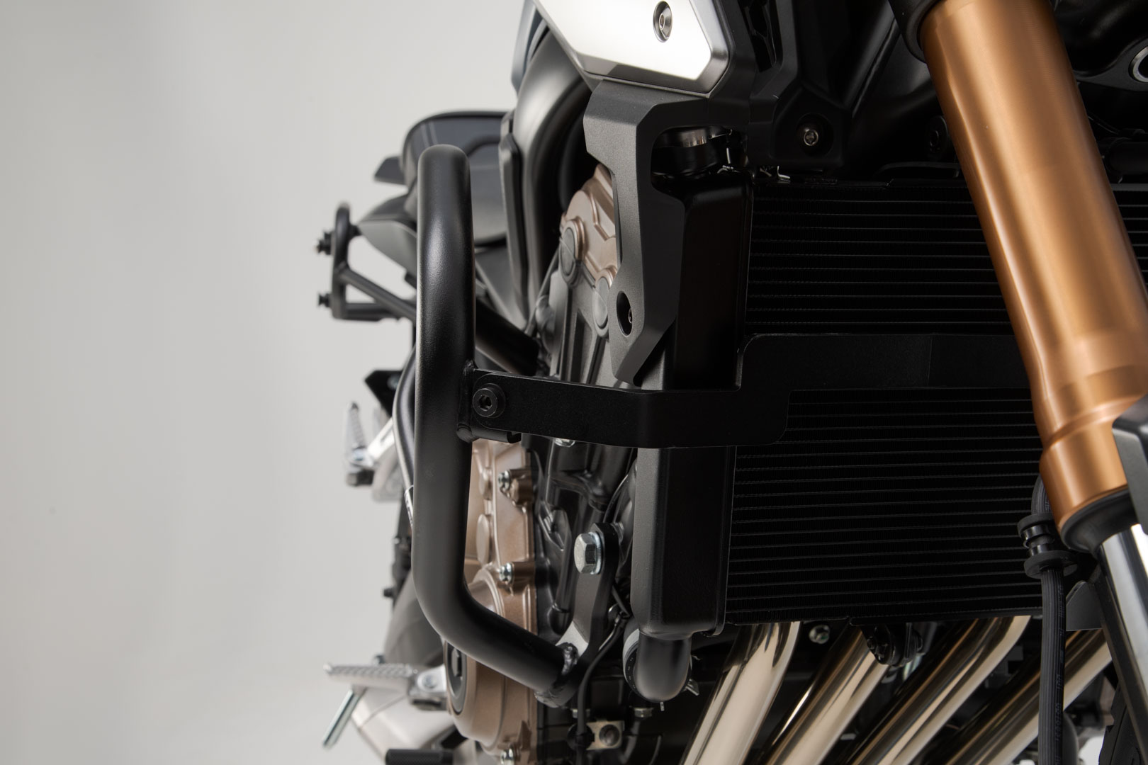 SW-Motech Crash bar - Svart. Honda CB650F (14-18) / CB650R (18-). Figur 5