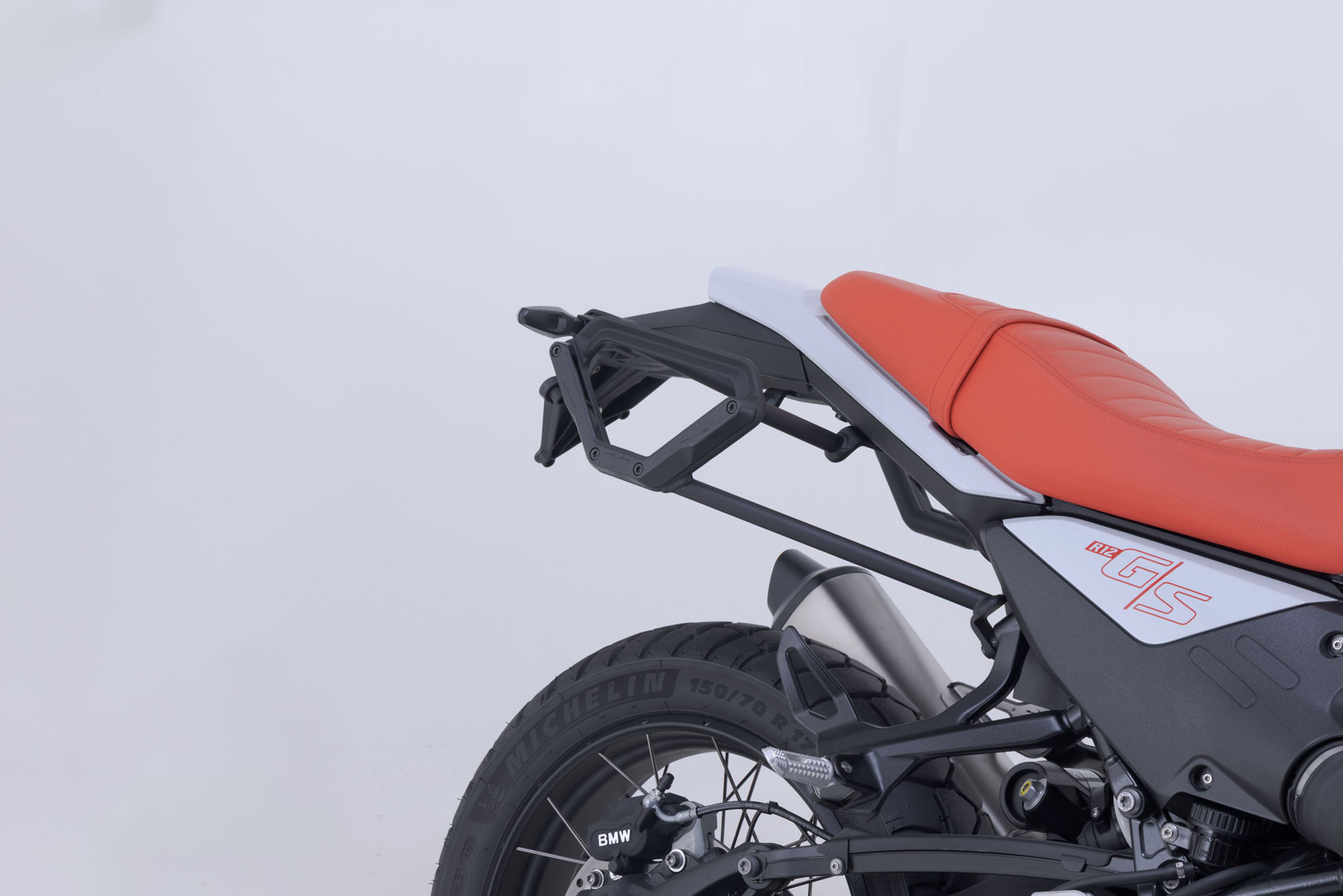 SW-Motech V-LOC Side Carrier till höger - BMW R 12 G/S (24-). Figur 3