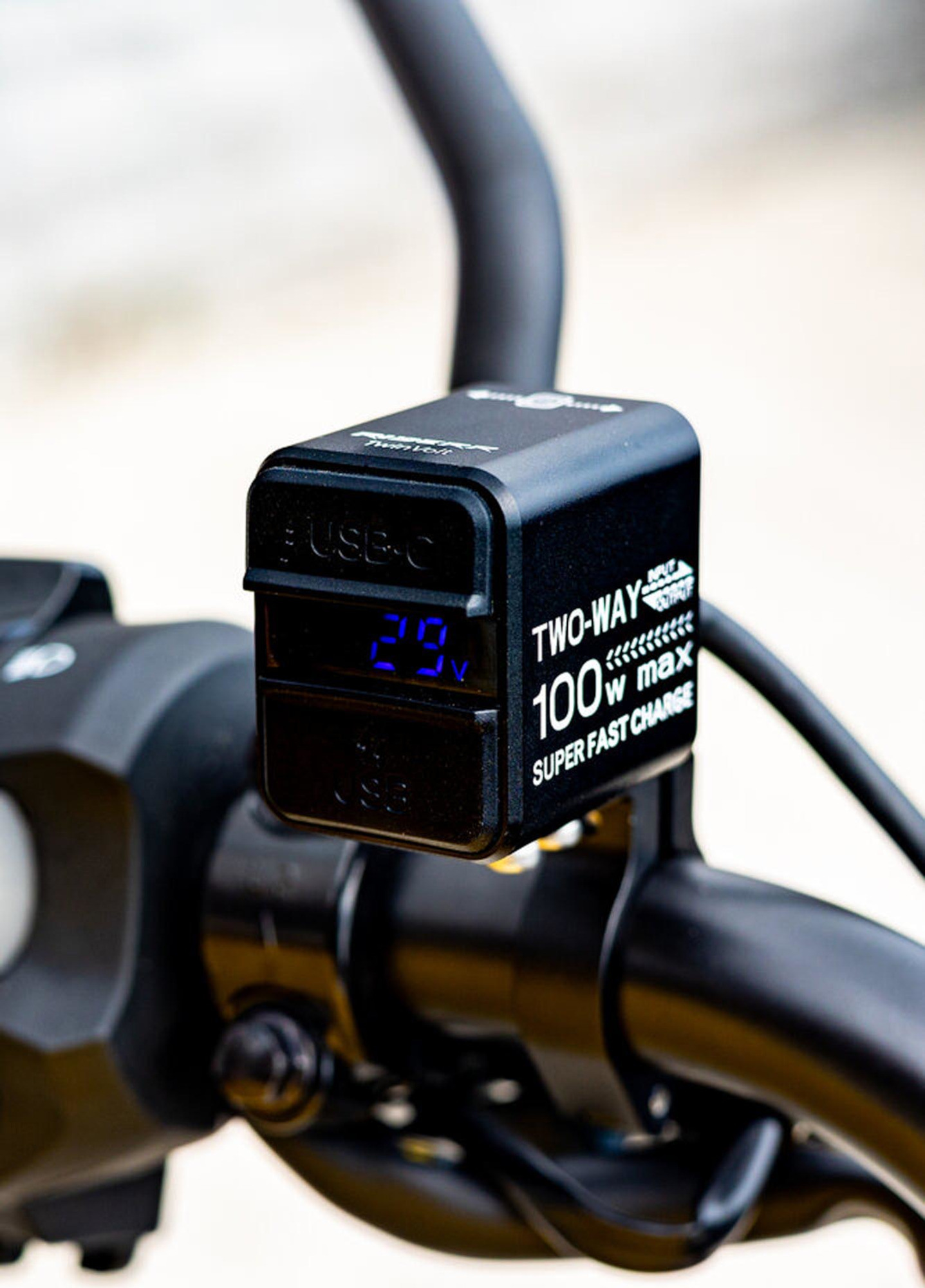 Riderr TwinVolt 2-Way Charger 3. attēls