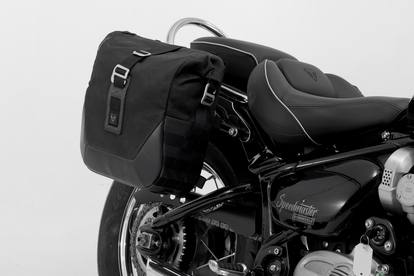 SW-Motech Legend Gear sistem de geantă laterală LC Black Edition - Triumph Bonneville Speedmaster (18-). Figura 5