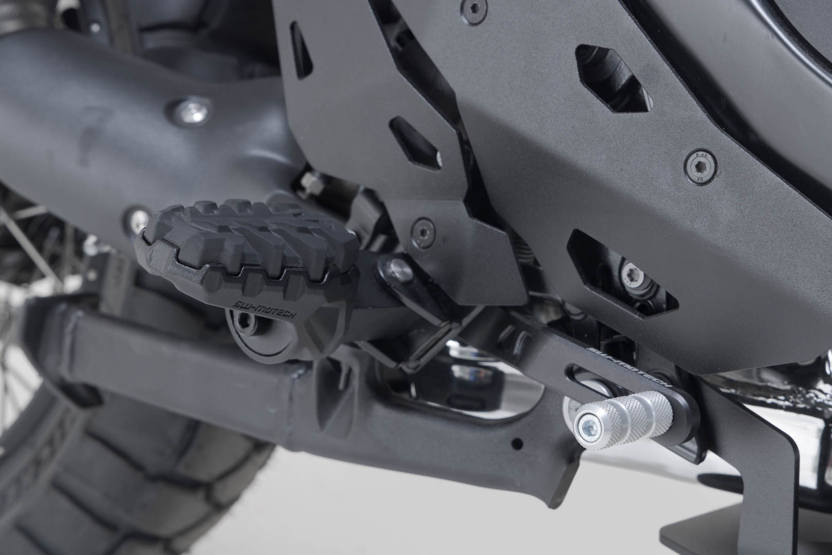 Kit de sprijin SW-Motech EVO - Negru. Trium Tiger 800/900/1200, Scrambler 1200. Figura 4