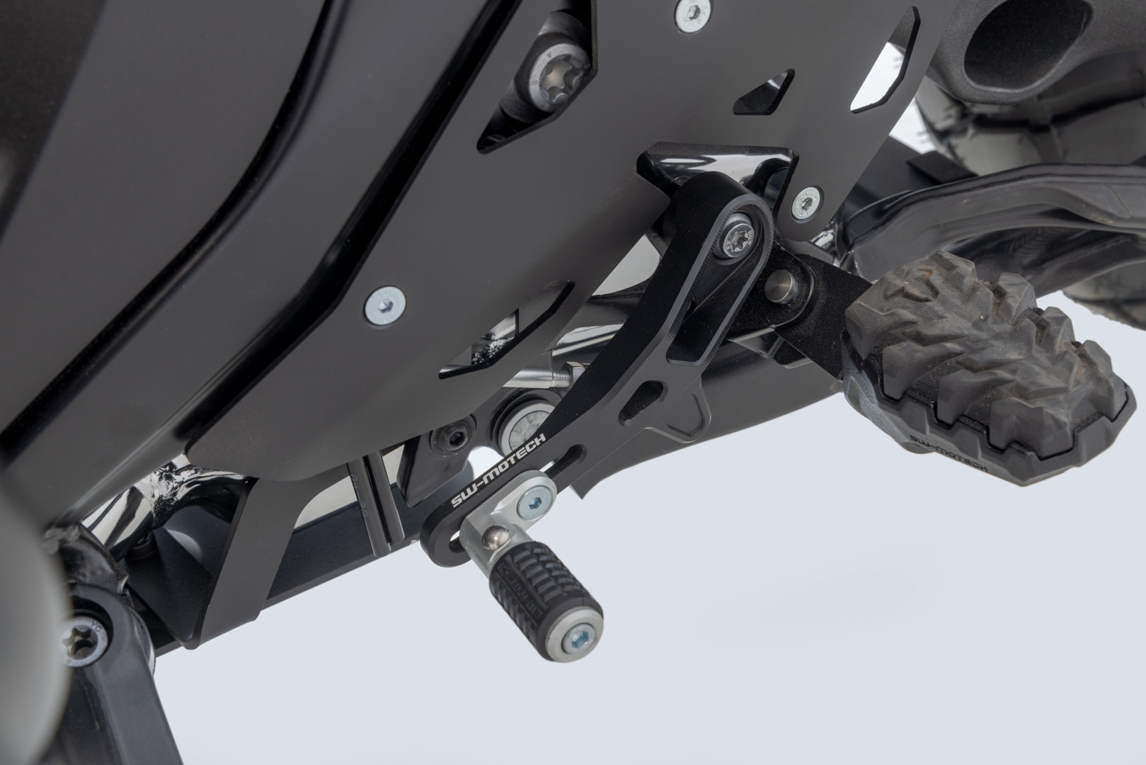 SW-Motech Schimbător de viteze și set de pedale de frână - BMW R 1300 GS (23-). Figura 4