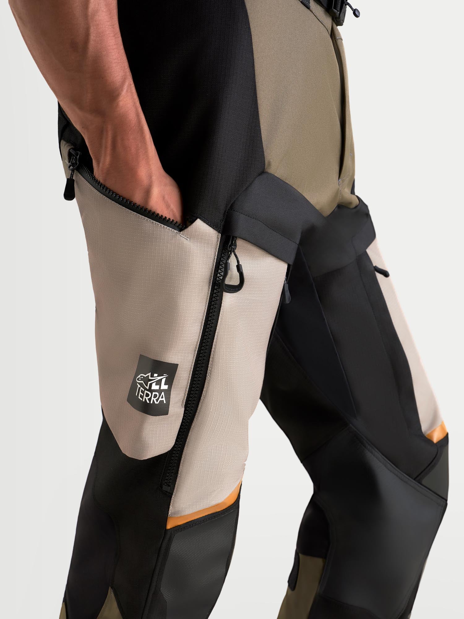 Alpinestars Harok V2 Drystar waterproof Motorcycle Textile Pants grey/brown S Figure 8