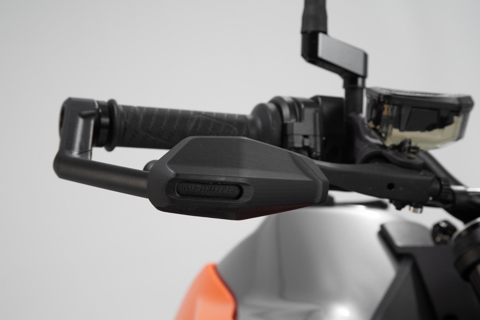 SW-Motech Hebelschützer mit Windabweiser - Schwarz. KTM-/ Husqvarna-Modelle. Abbildung 3