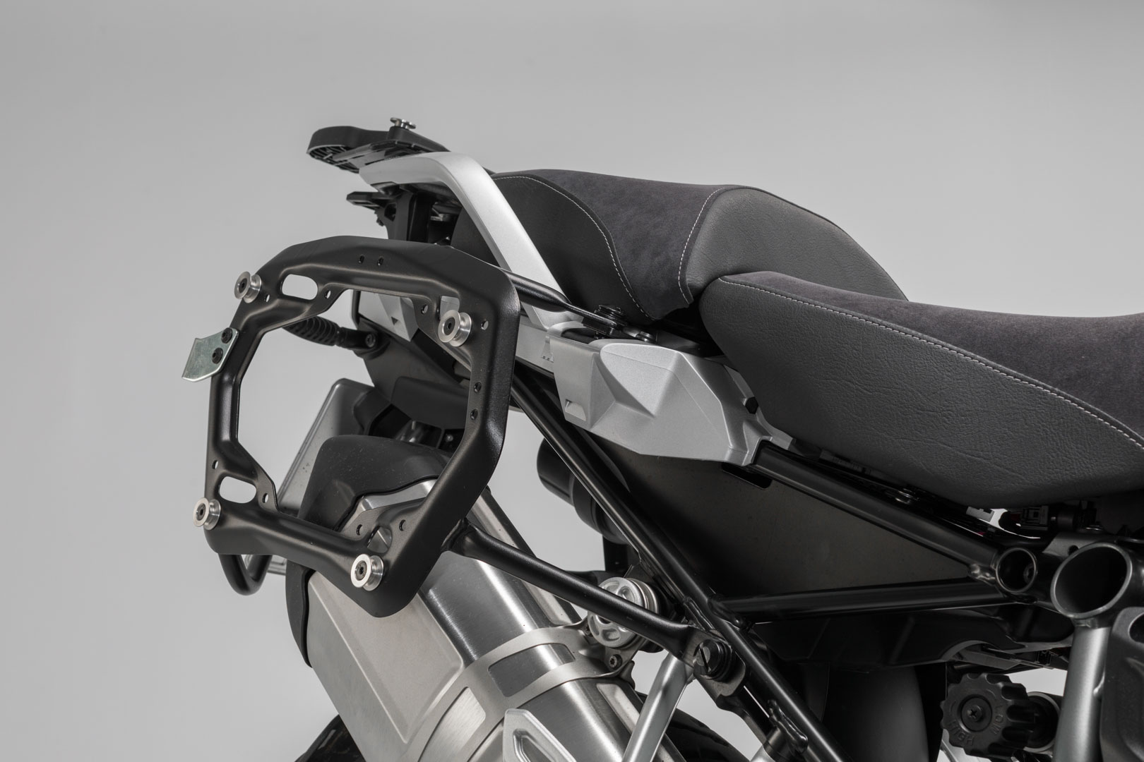 Setul de aventură SW-Motech TRAX ADV - Argint. BMW R 1200 GS (12-18)/ R 1250 GS (18-). Figura 3