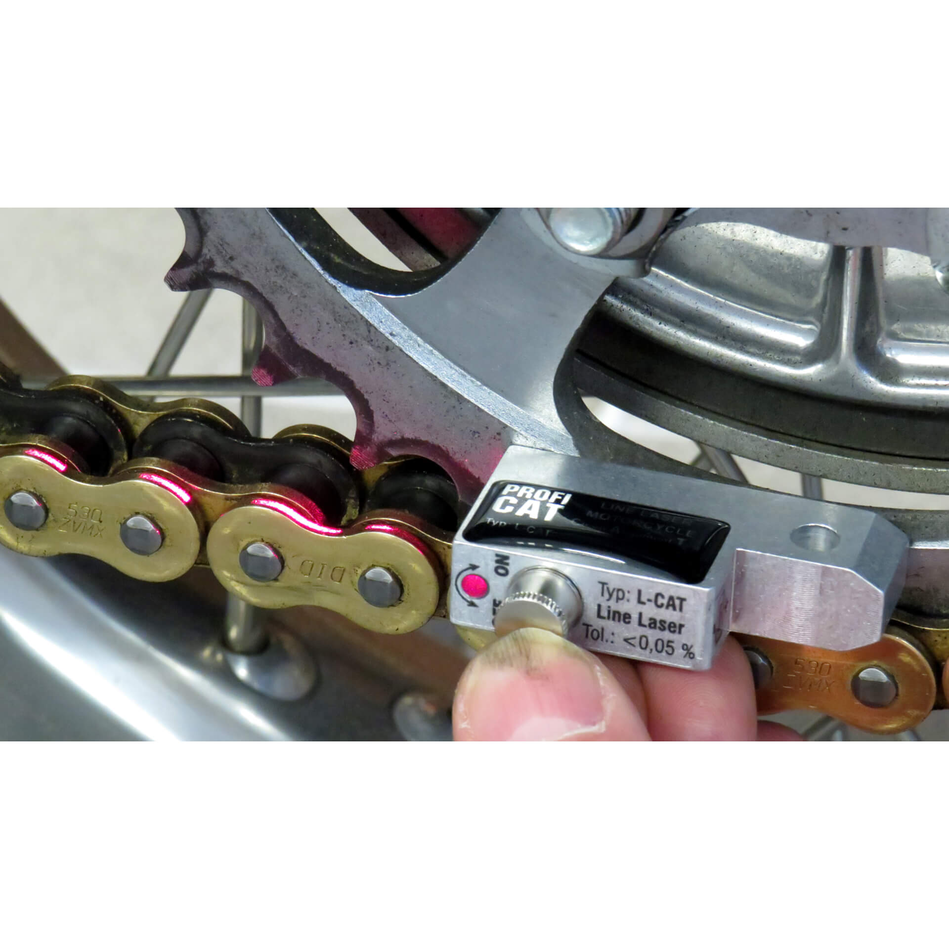 PROFI PRODUCTS L-CAT Linien-Laser Kettenfluchttester 12 mm Figura 3