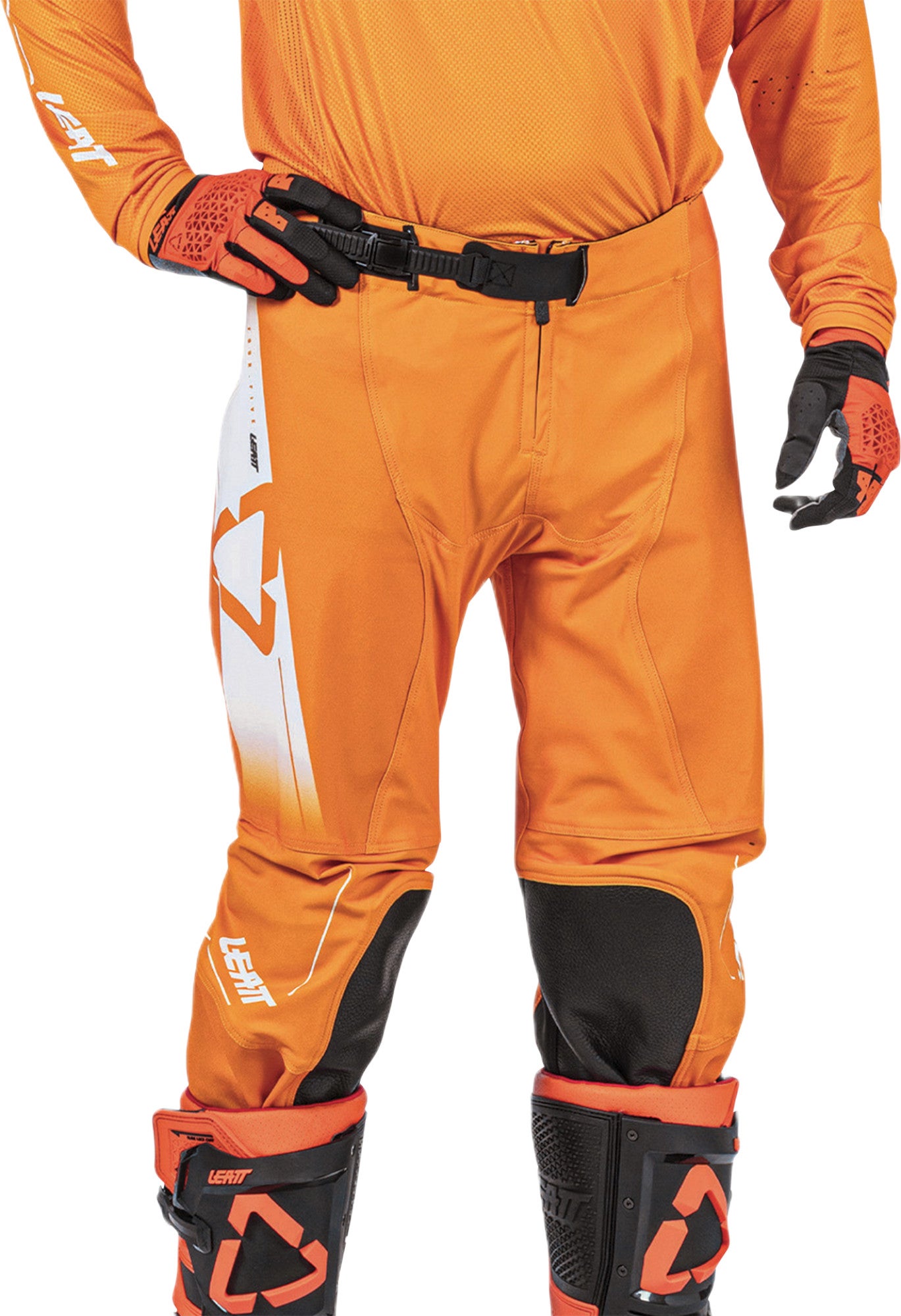 Oransje/hvit