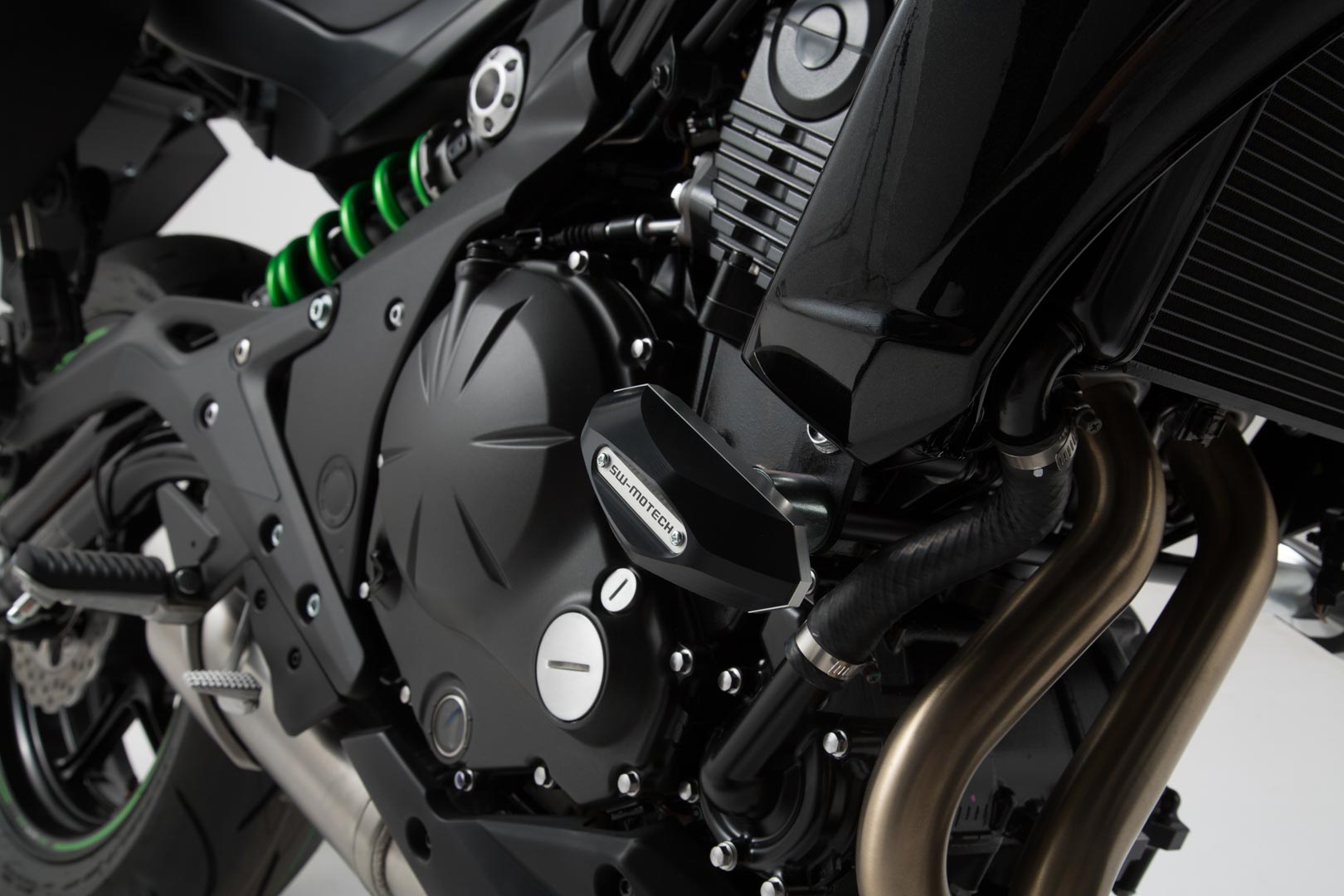 Kit SW-Motech Frame slider - Negru. Kawasaki ER-6n (11-17). Figura 3
