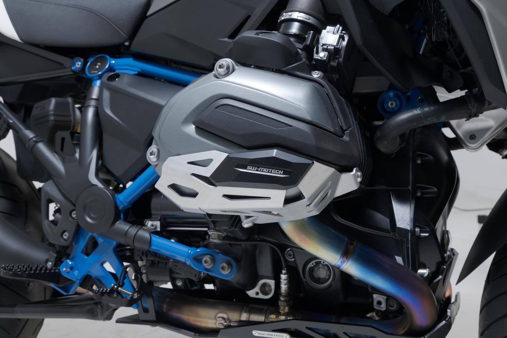 SW-Motech Protecție cilindrică - Negru/Argintiu. Modelele BMW R 1200 (12-18). Figura 2