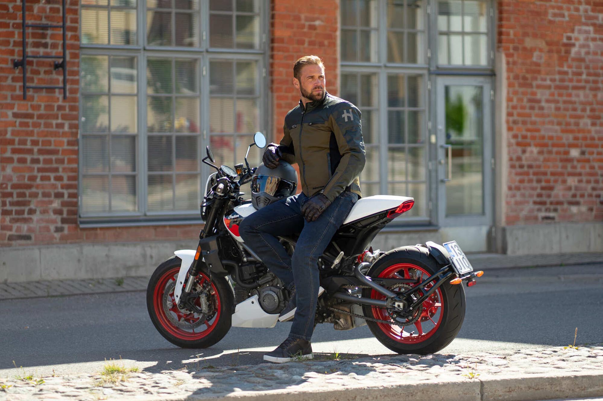 Side view of Halvarssons Holmen waterproof Motorcycle Textile Jacket