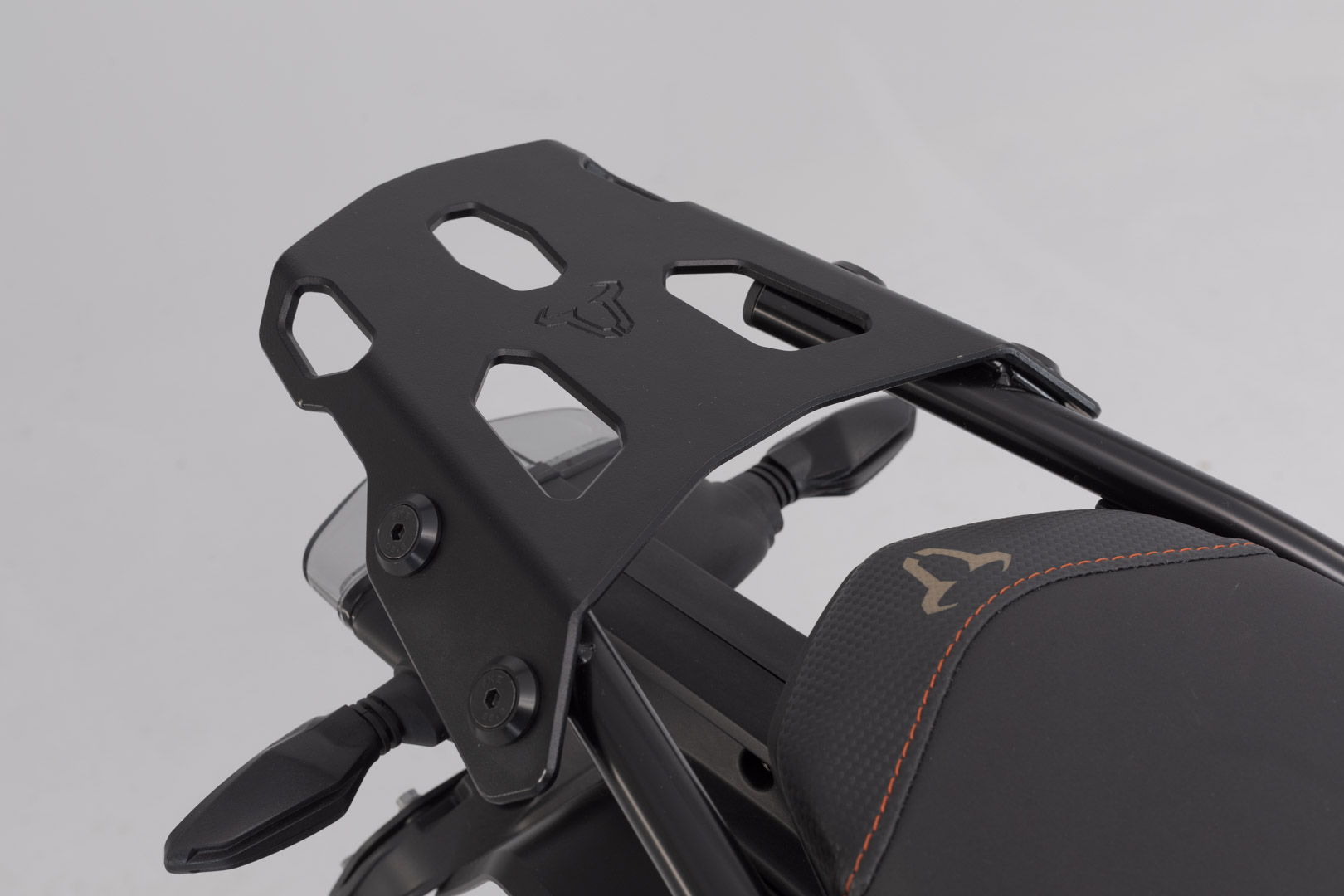 SW-Motech STREET-RACK - Negru. KTM 790 Duke (18-) / 890 Duke R (19-). Figura 3