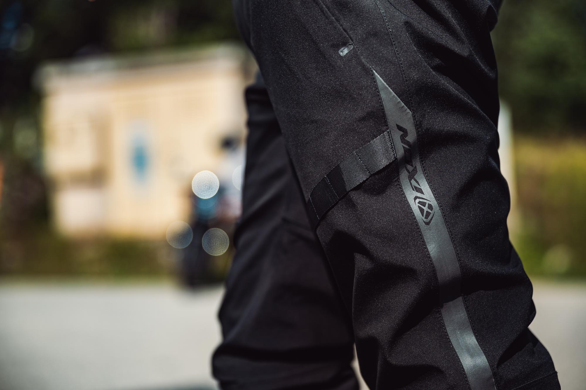 Ixon Akro LG waterproof Motorcycle Textile Pants L Figure 11