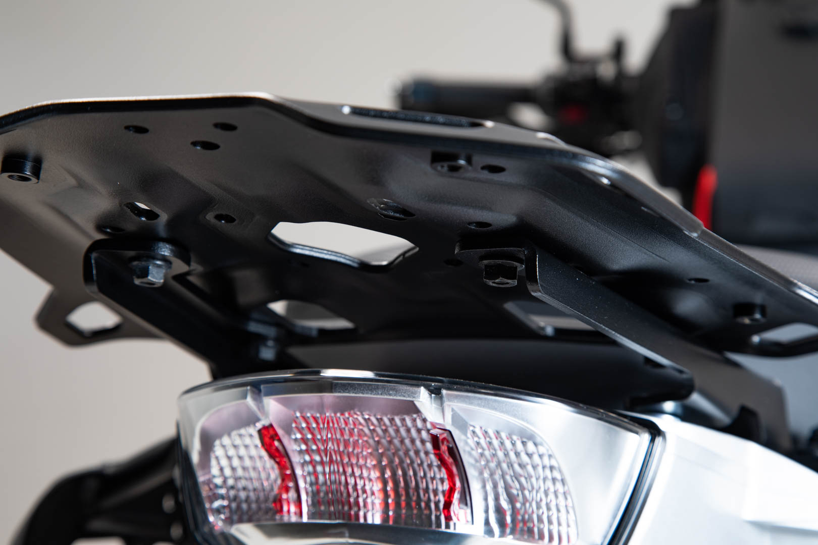 Kit de coborâre SW-Motech pentru ADVENTURE RACK - Negru. BMW R1200GS (12-18), R1250GS (18-). Figura 4
