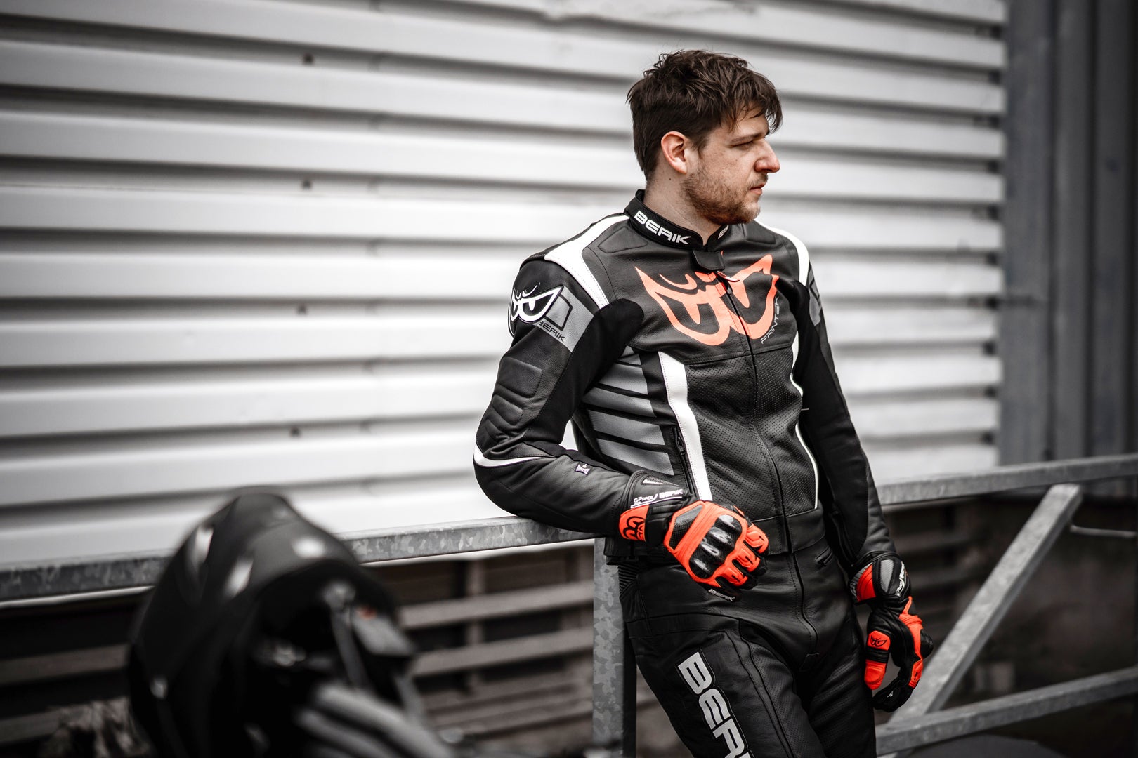 Berik Zakura Motorcycle Leather Jacket black/white/red/grey 50 Figure 4