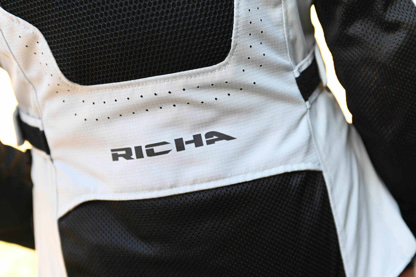 Richa Monaco Mesh WP wasserdichte Damen Motorrad Textiljacke hellgrau/schwarz XL Abbildung 8