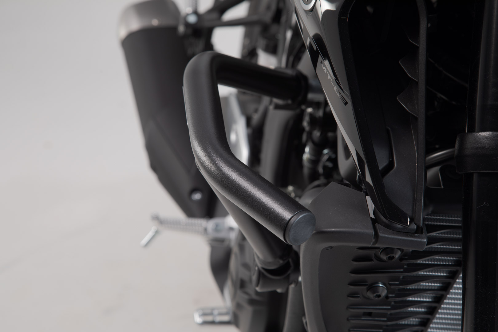 SW-Motech Krockbåge - Svart. Yamaha MT-03 (16-24). Figur 2