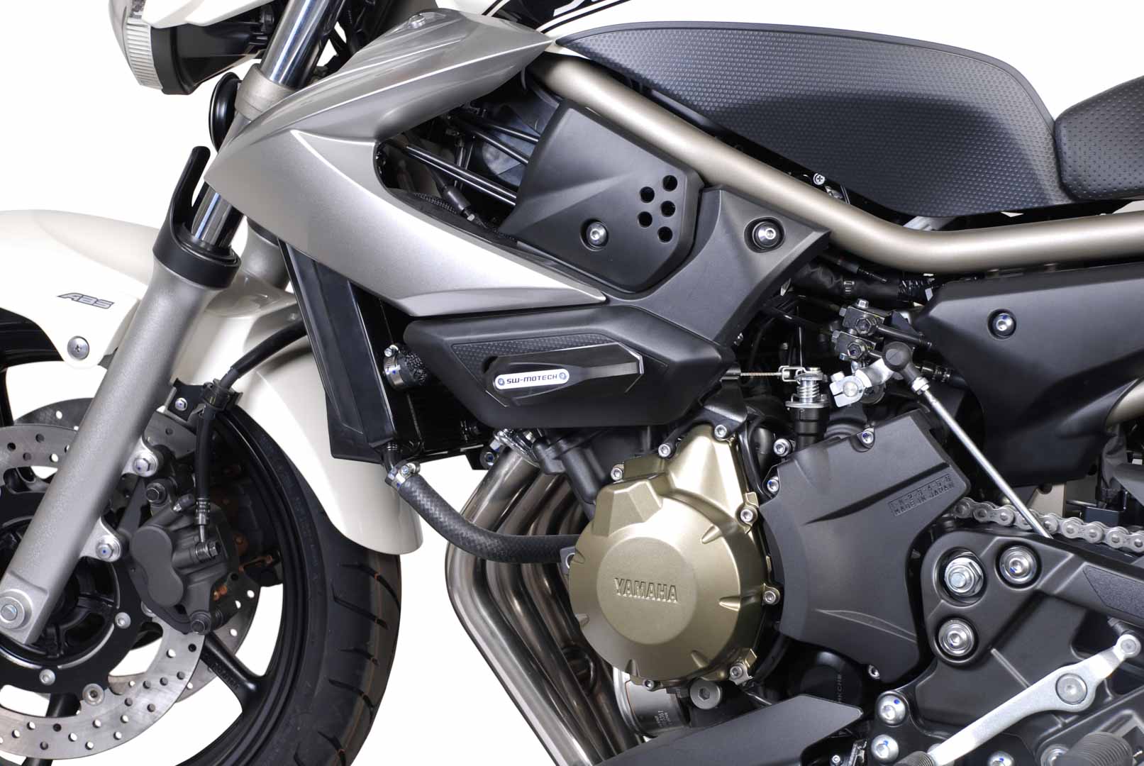 Kit deslizante SW-Motech Frame - Preto. Yamaha XJ6 (08-12) / XJ6 Desvio (08-). Figura 3
