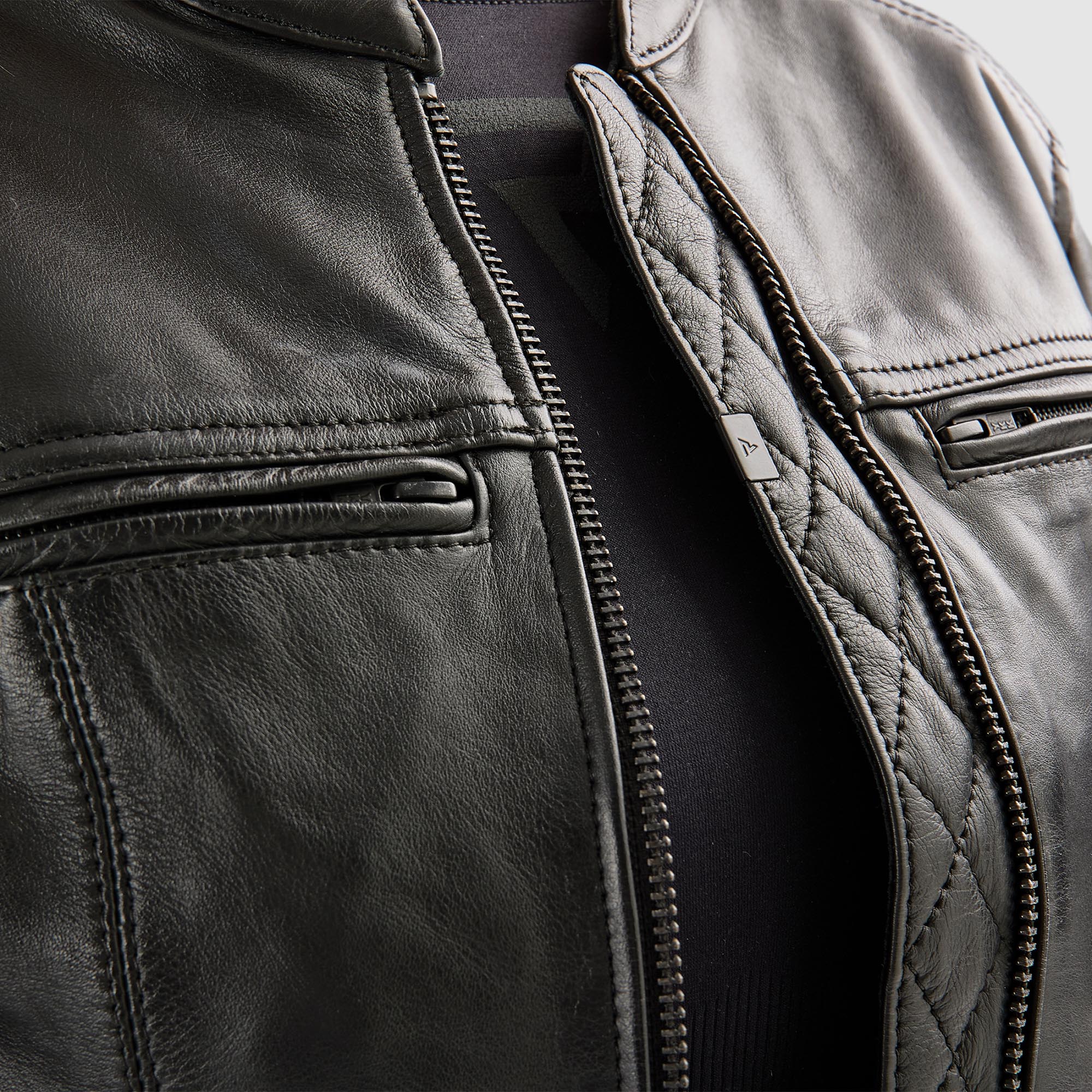 Side view of Rebelhorn Hunter 2 Ladies Motorcycle Leather Jacket