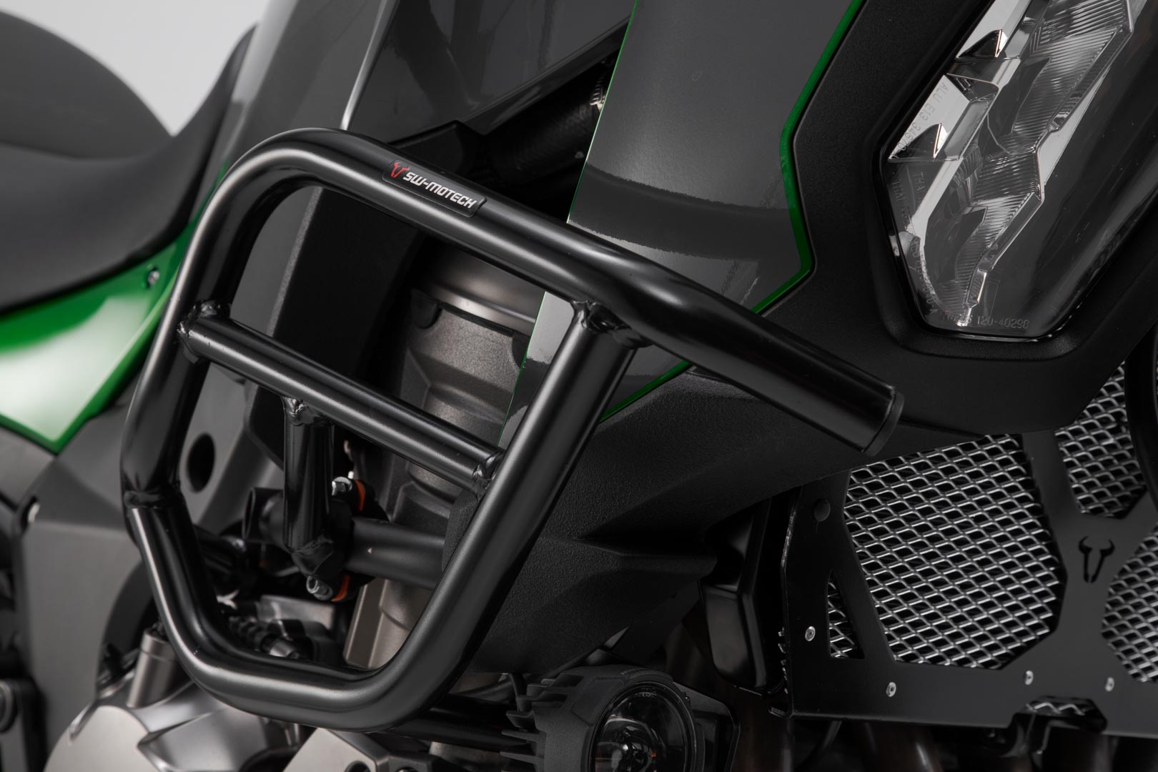 SW-Motech Crash bar - Negru. Kawasaki Versys 1000 (18-) / 1100 (24-). Figura 3