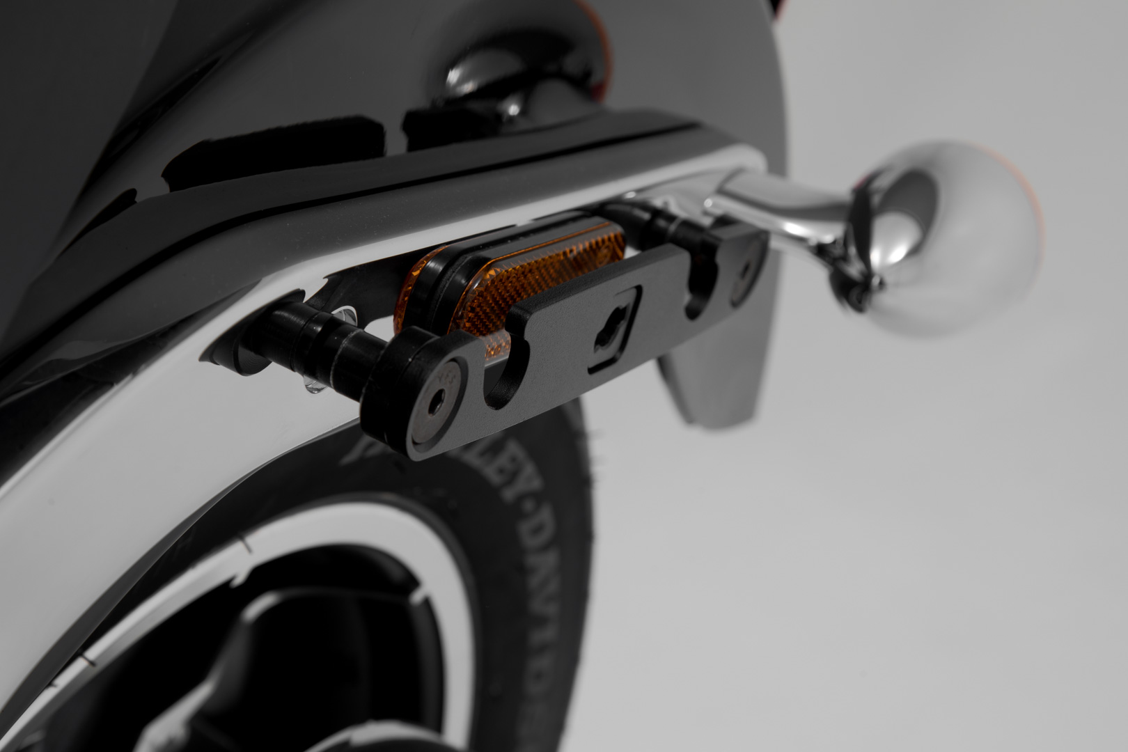 Sistem de genți laterale SW-Motech Legend Gear LH1/LH1 - 2x 19.5 l. Softail Low Rider / S (17-). Figura 3