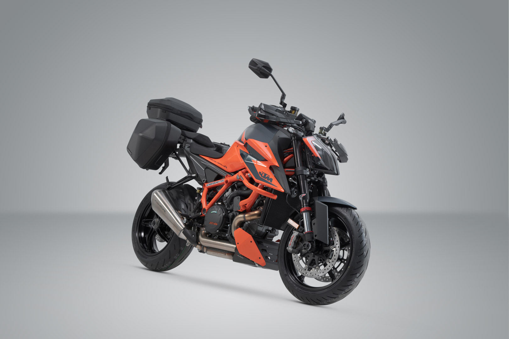 Sistem de carcasă superioară SW-Motech URBAN ABS - Negru. KTM 1290/1390 Super Duke R / Evo. Figura 2