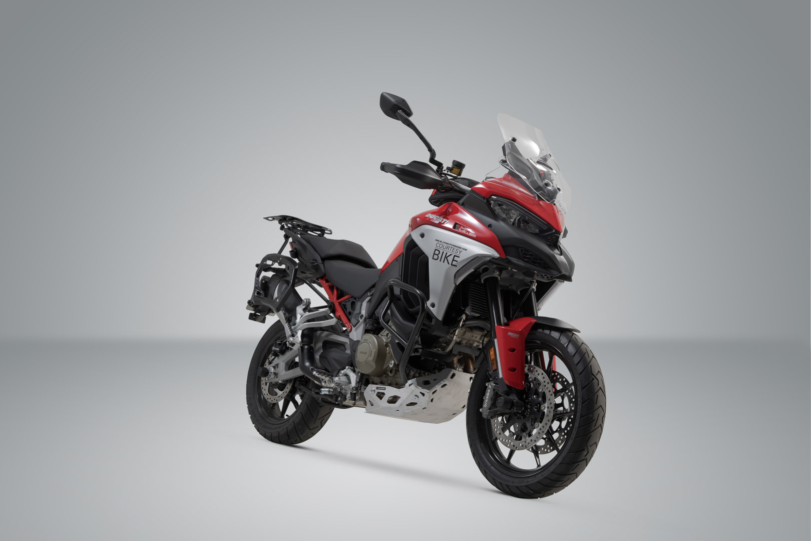 SW-Motech DUSC hard case system - Black. 33/33 l. Ducati Multistrada V4 (20-). Figure 2