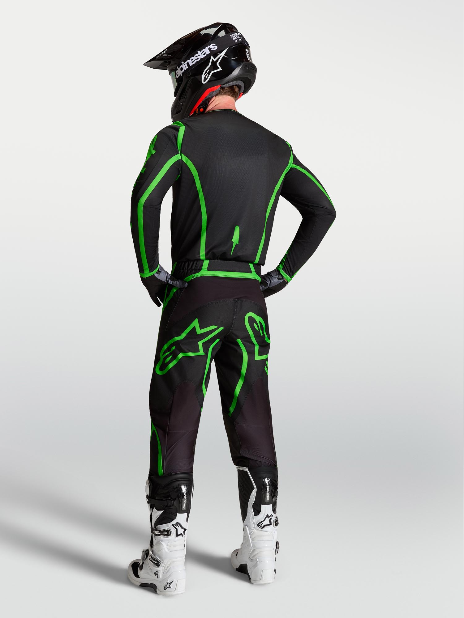 Side view of Alpinestars Fluid Apex V2 Motocross Pants