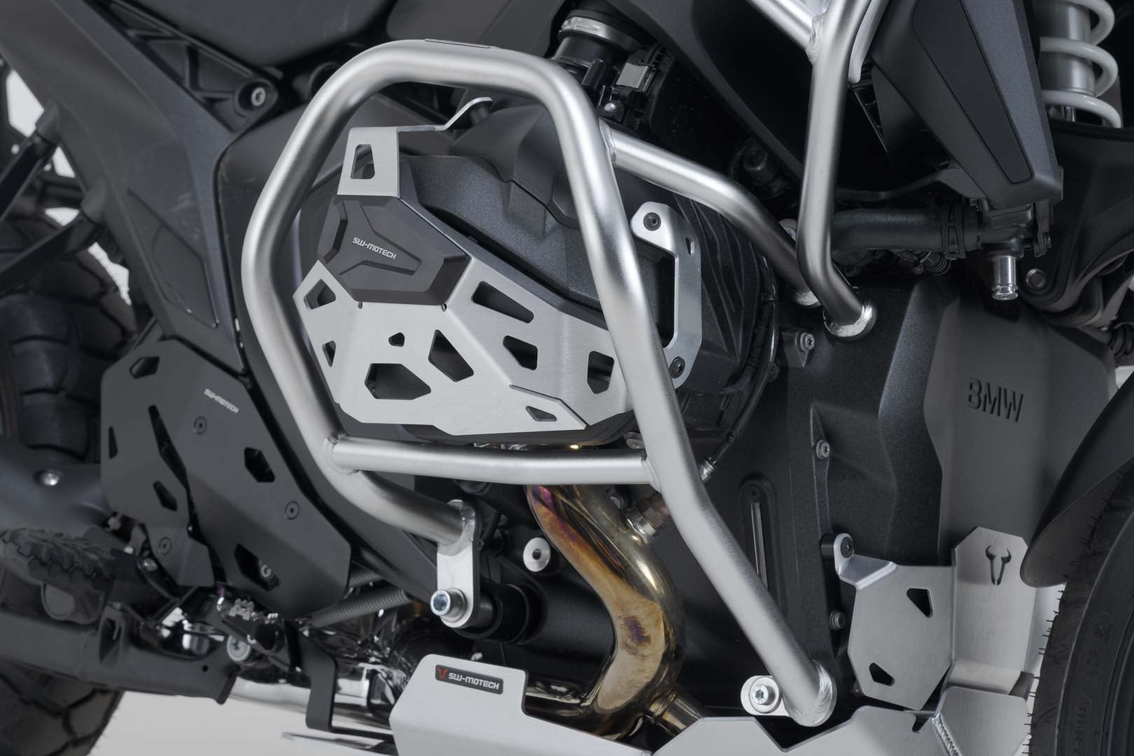 SW-Motech avārijas stienis - Stainl. tērauds. BMW R 1300 GS (23-), R 1300 R (25-) 1. attēls