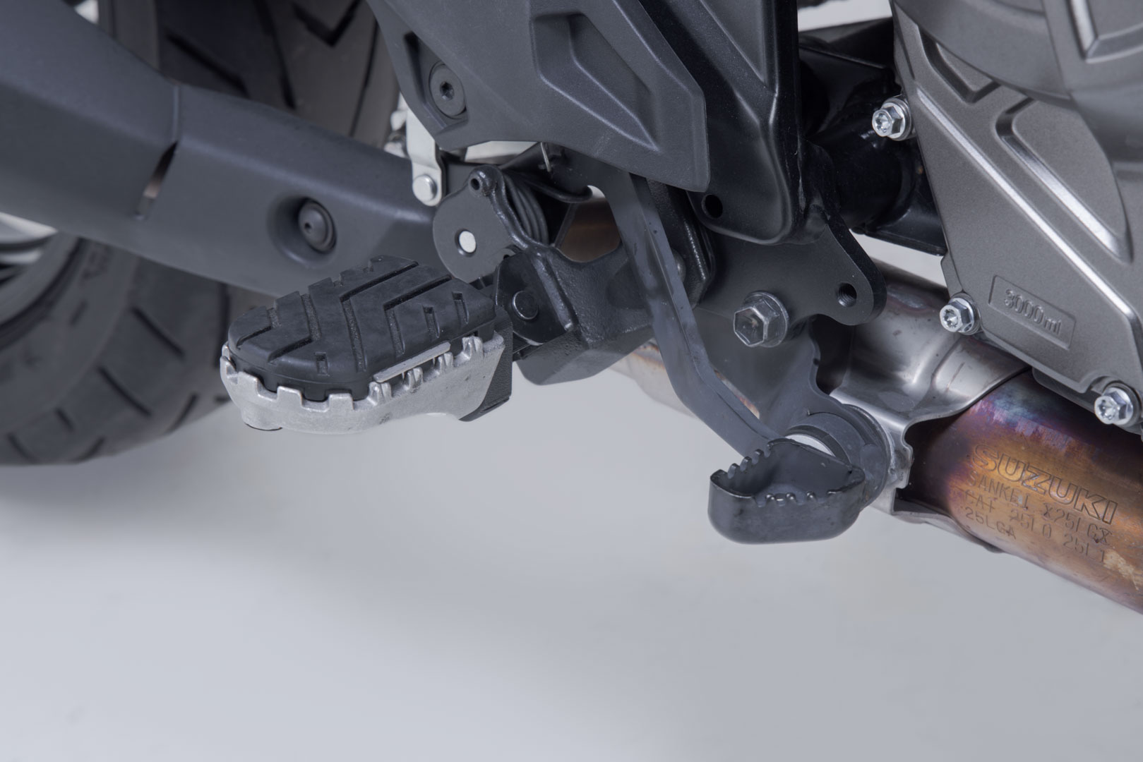 Kit de sprijin pentru picioare SW-Motech ION - Argintiu. Suzuki V-Strom 800 (22-). Figura 4