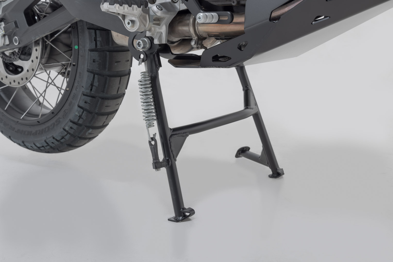 Standul SW-Motech - Negru. Ducati DesertX (22-). Figura 1