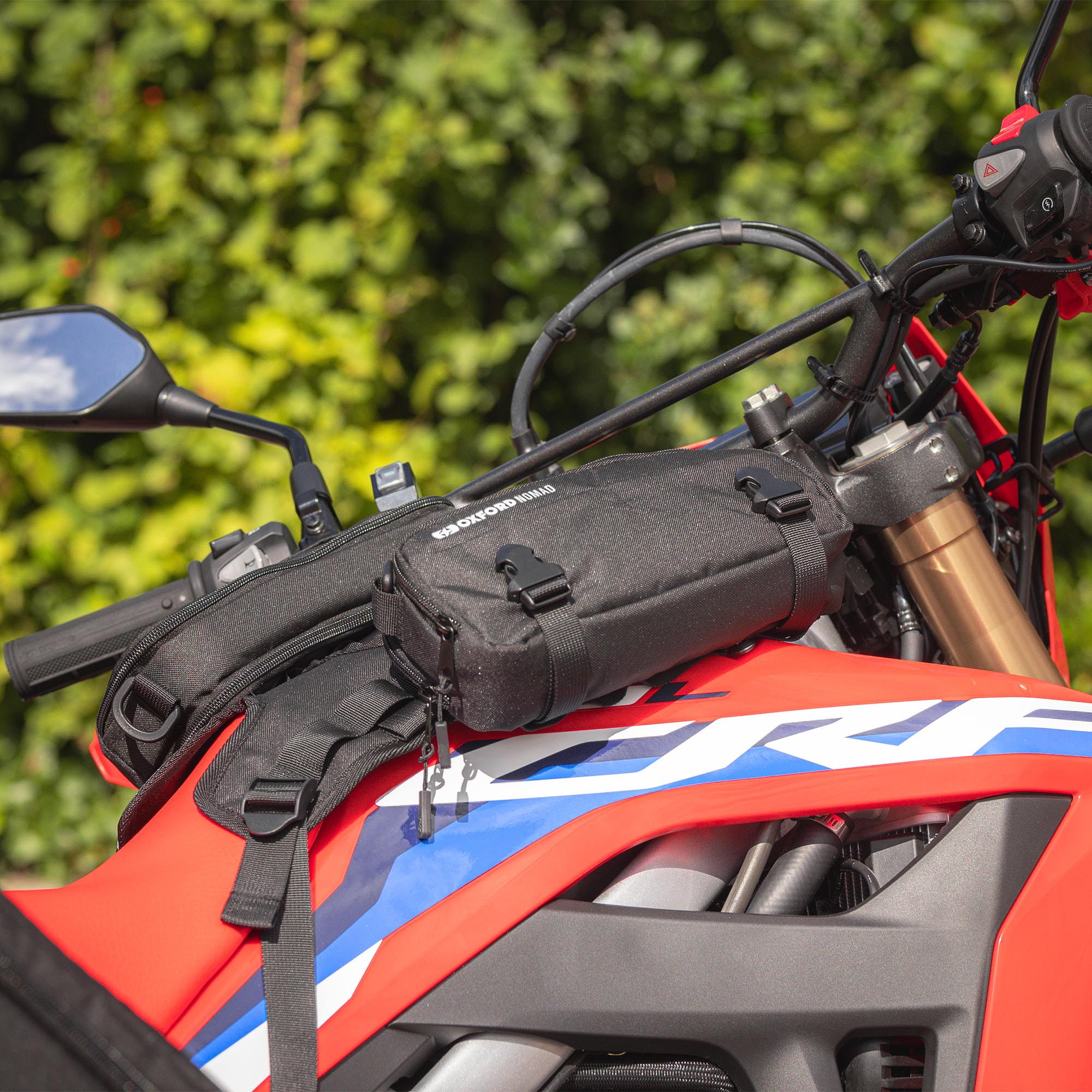 Oxford Nomad 2L Utility Puch for Mounting System Figure 12