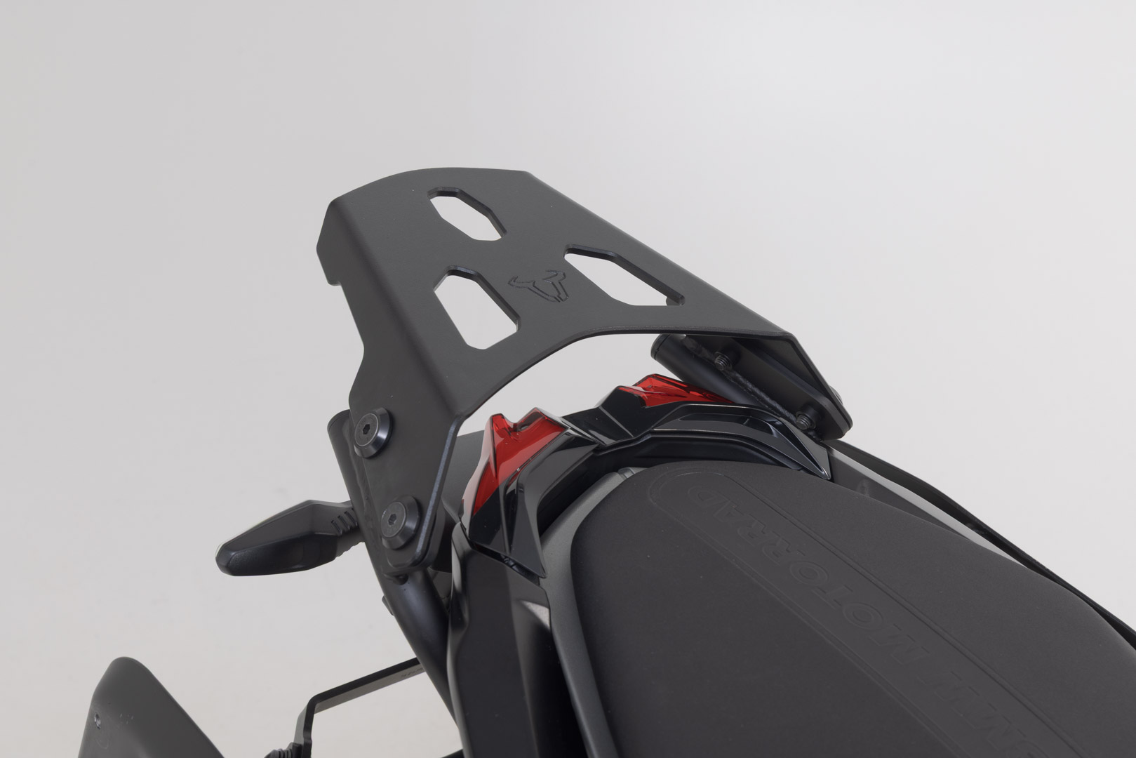 SW-Motech STREET-RACK - Negru. BMW R 1300 R / R 1300 RS (25-). Figura 3