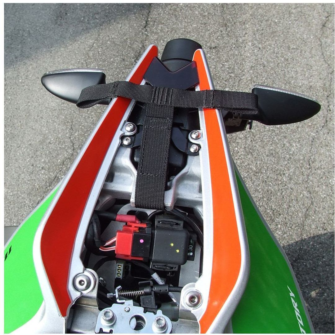 Kriega US-Drypack Aprilia Tuono Factory Kit de montare Figura 2