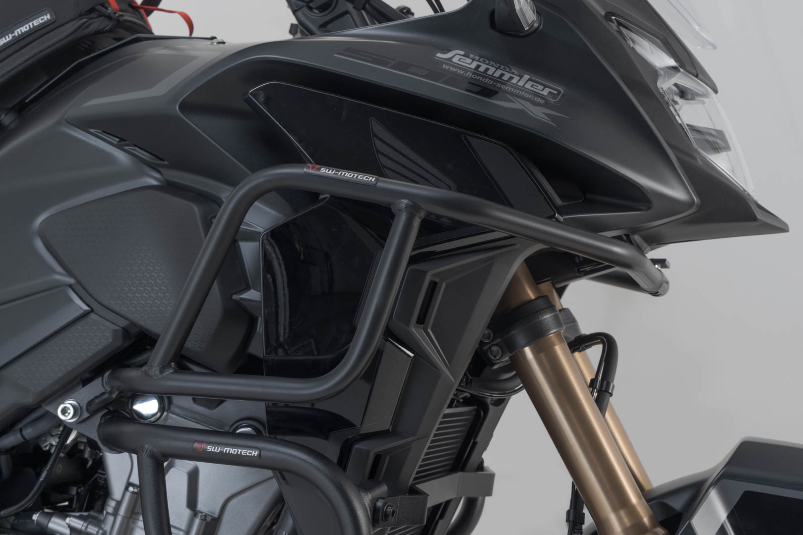 SW-Motech bară superioară de siguranță - Neagră. Honda CB500X (18-). Figura 5