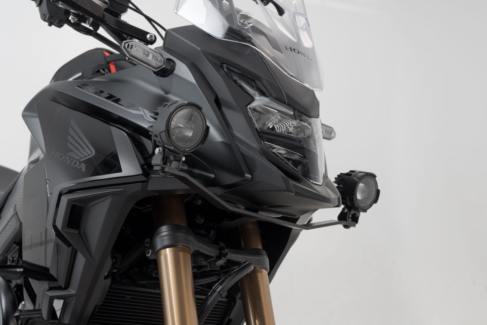 Montura lumină SW-Motech - Neagră. Honda CB500X (18-), NX500 (23-). Figura 1
