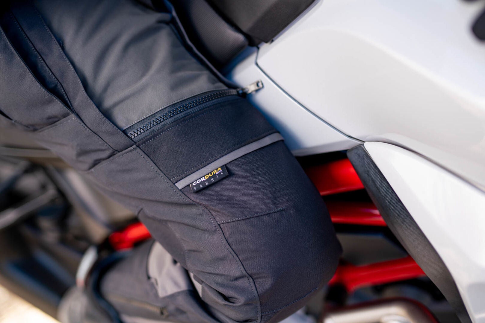 SHIMA Hero 2.0 vandtætte damer motorcykel tekstilbukser sort/grå L Figur 7