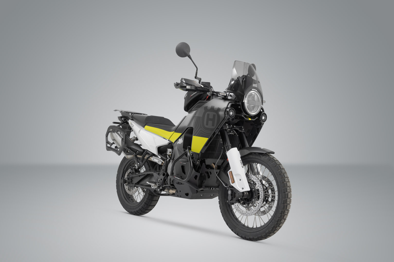 Portavion lateral SW-Motech PRO - Negru. Husqvarna Norden 901 (21-). Figura 2