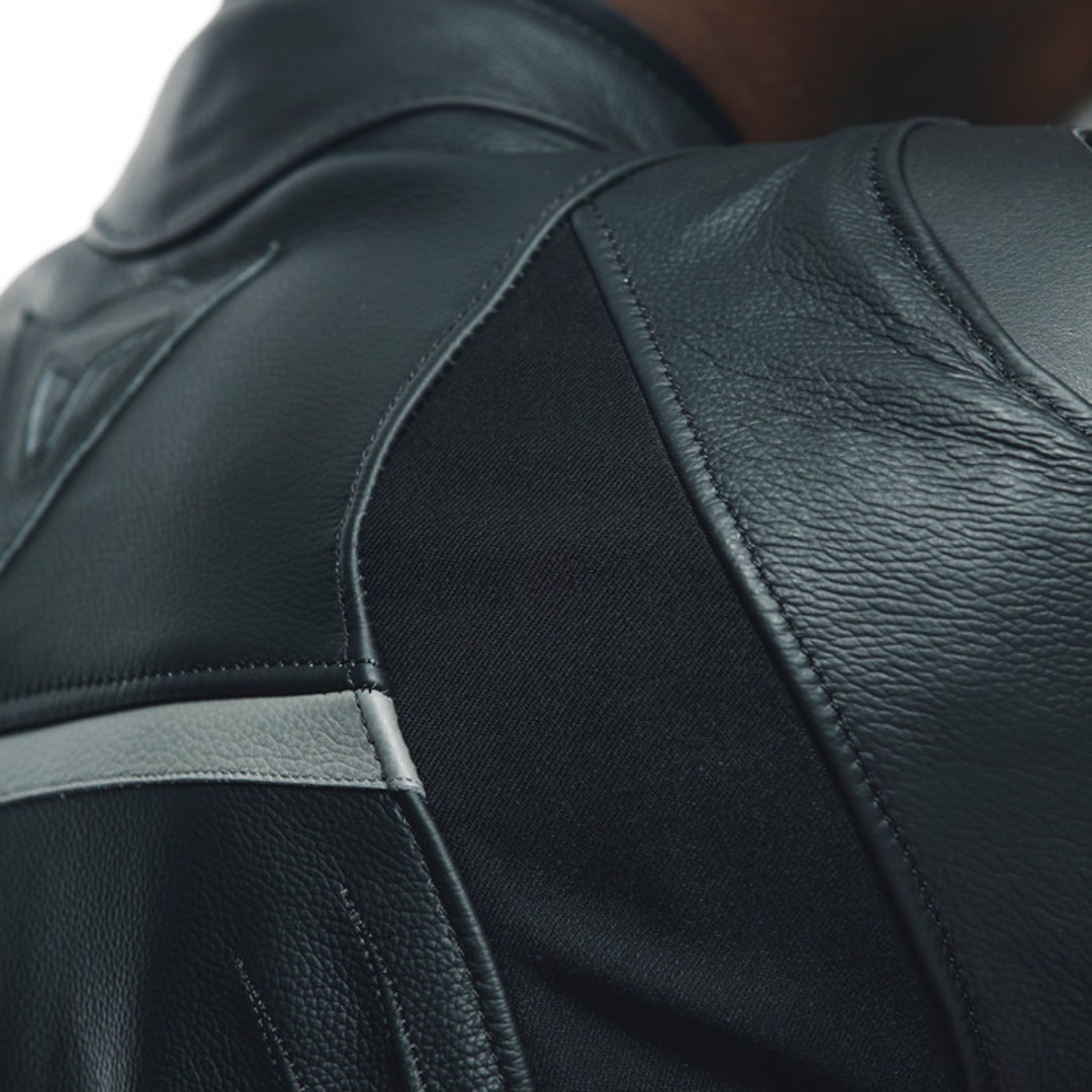 Dainese Racing 4 Motorcycle Leather Jacket black/black 48 Figure 4