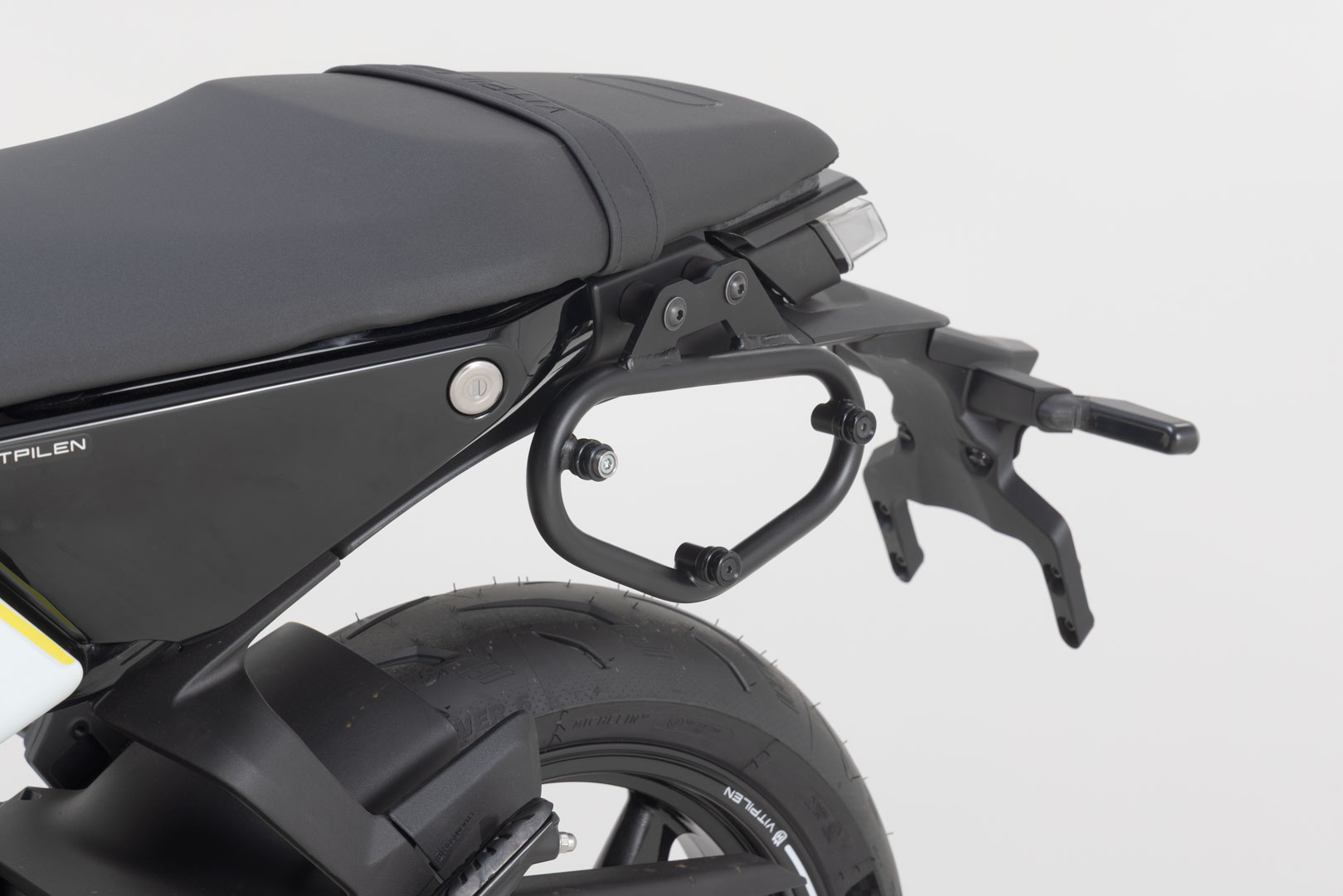 SW-Motech SLC portavion pe partea stângă - Husqvarna Svartpilen/Vitpilen 401 (23-). Figura 4