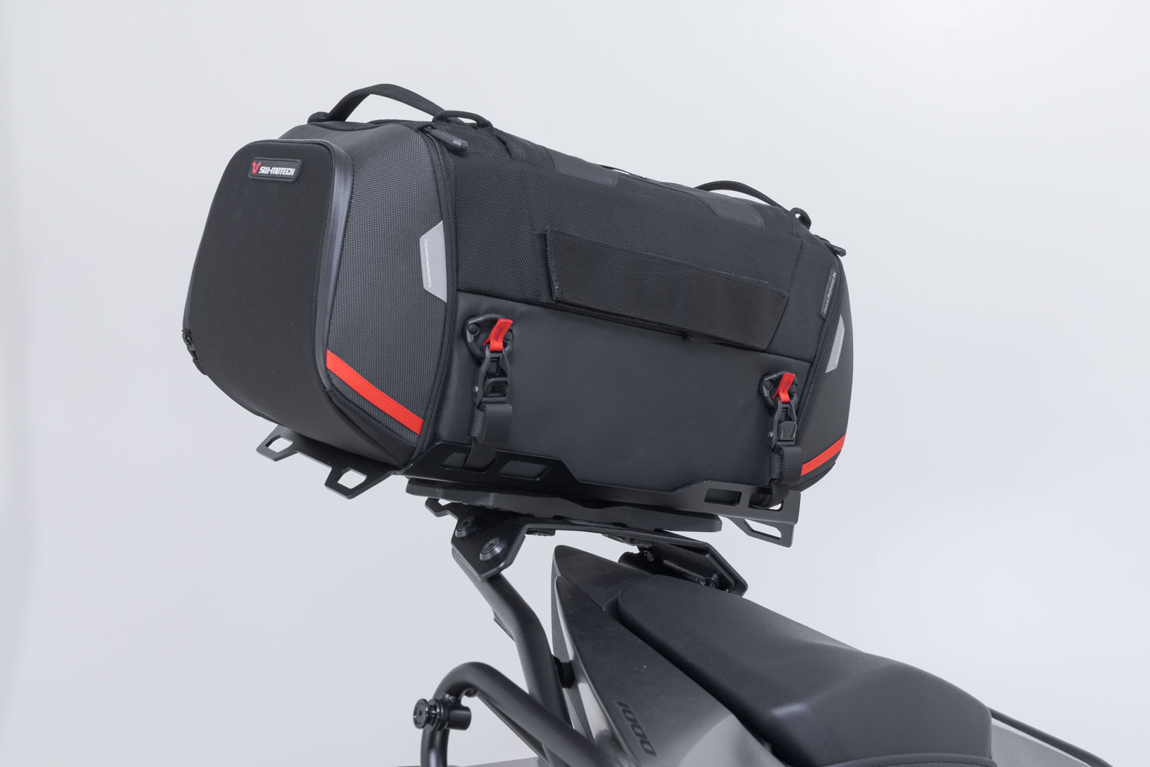 Set de rackpack SW-Motech - Honda CB1000 Hornet (24-). Figura 5